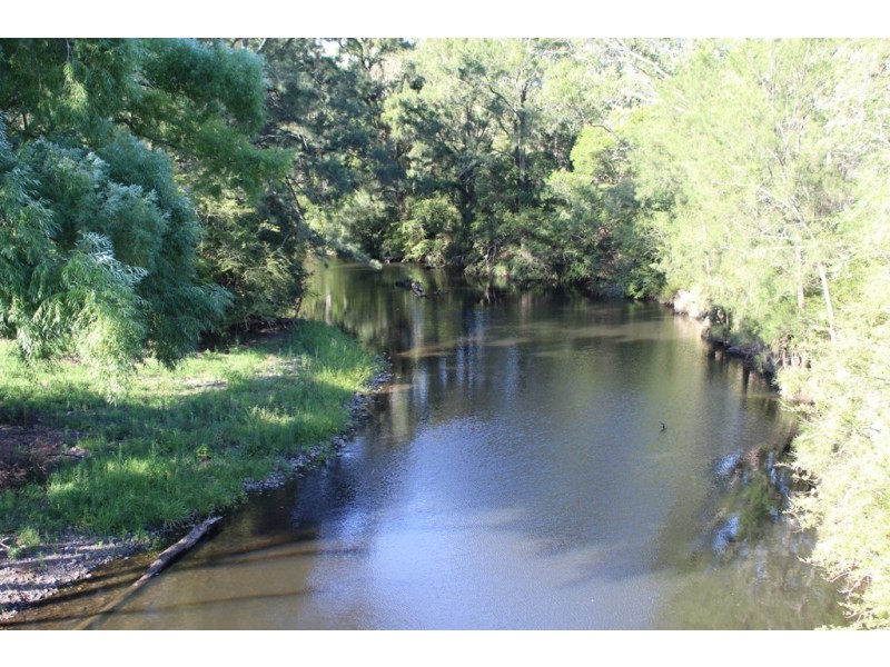 - Salisbury Road, Dungog NSW 2420