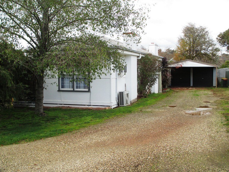 25 Coster St, Alexandra VIC 3714