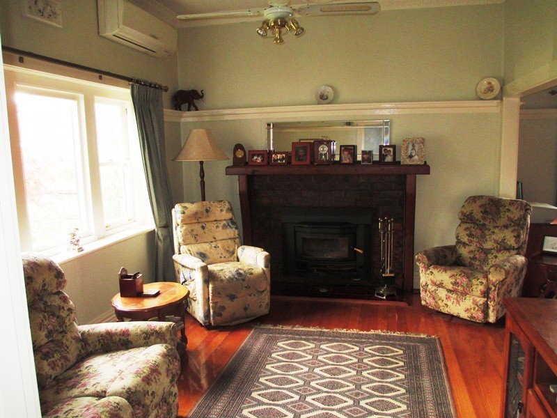 33 Downey St, Alexandra VIC 3714