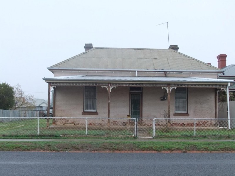63 McMahon Street, St Arnaud VIC 3478
