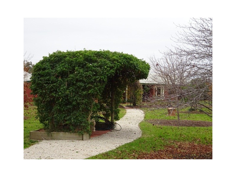 575 Perricoota Road, Moama NSW 2731