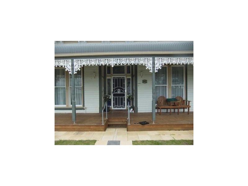 23 Queens Avenue, St Arnaud VIC 3478
