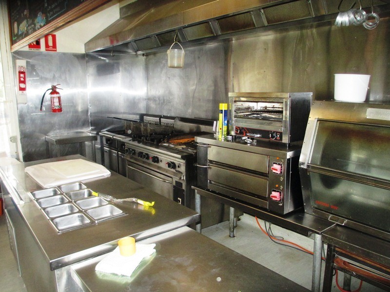 19 Main St, Eildon VIC 3713