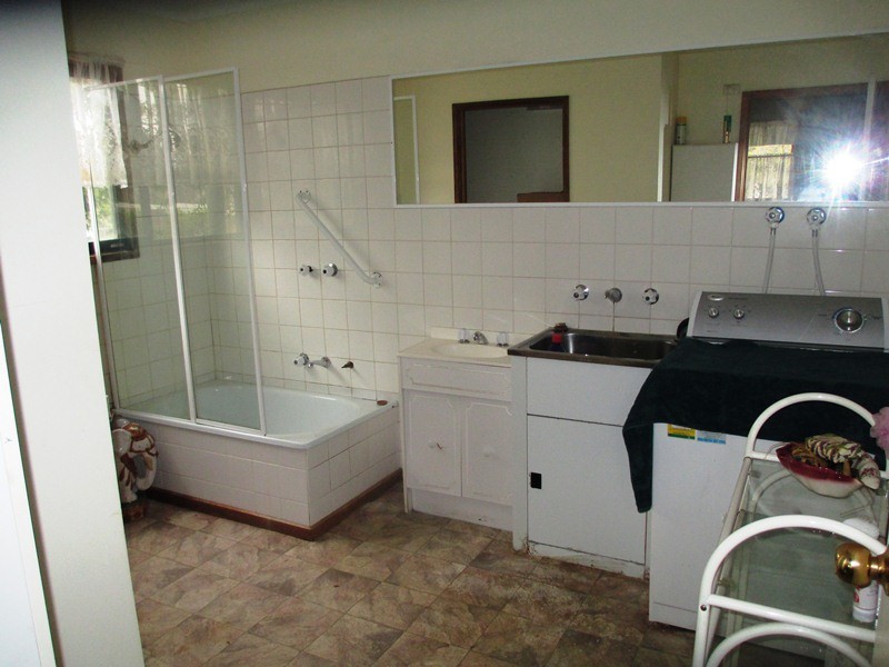 19 Main St, Eildon VIC 3713