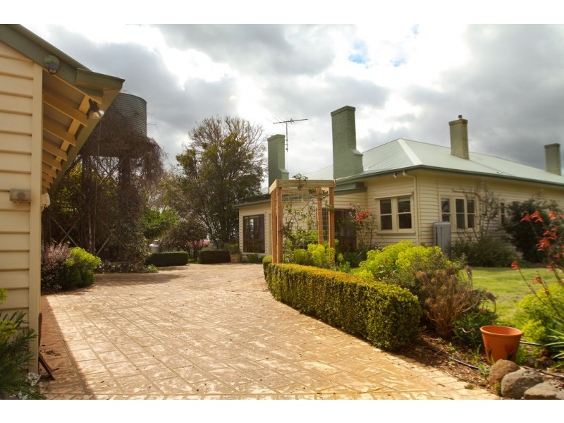 590 Forbes-Moranding Road, Willowmavin VIC 3764