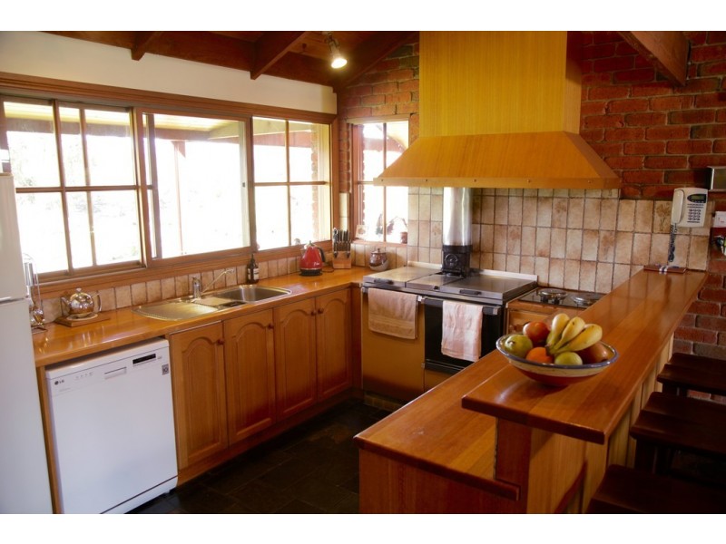 1030 Kobyboyn Road, Whiteheads Creek VIC 3660