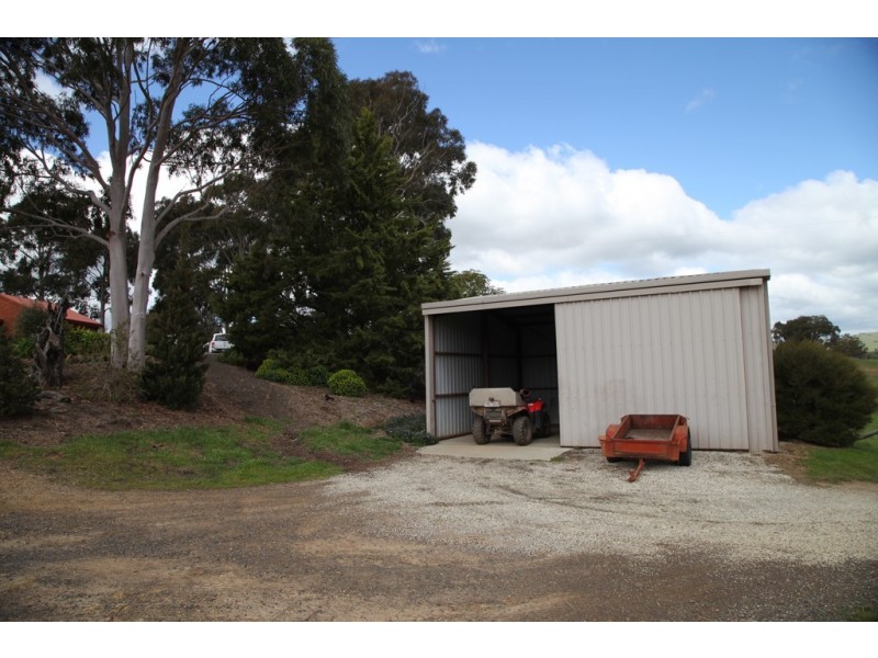 1030 Kobyboyn Road, Whiteheads Creek VIC 3660