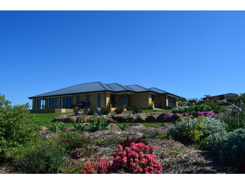 220 Corrigans Lane, Darraweit Guim VIC 3756