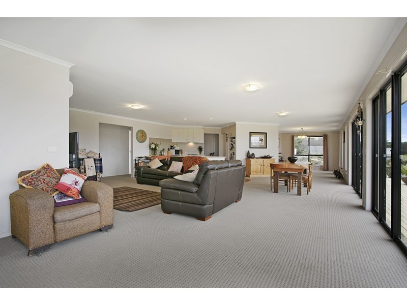 220 Corrigans Lane, Darraweit Guim VIC 3756