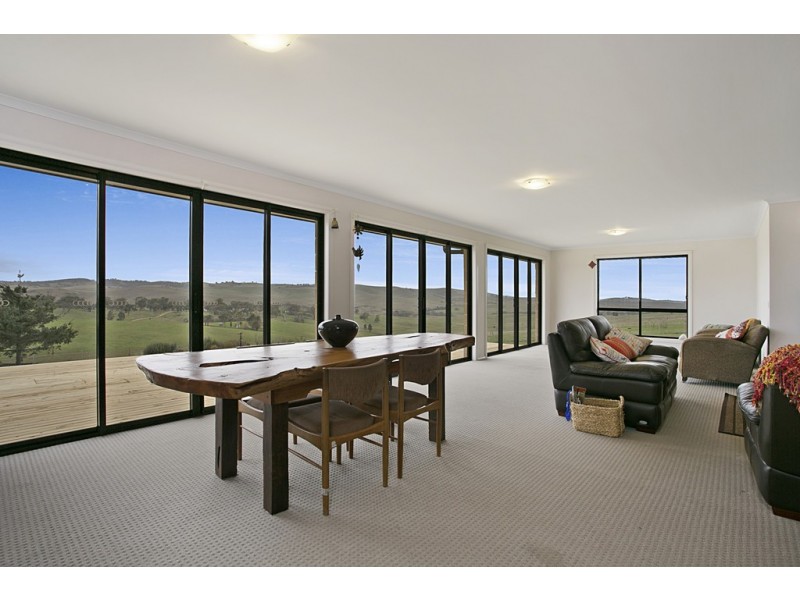220 Corrigans Lane, Darraweit Guim VIC 3756