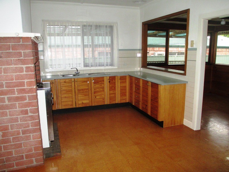 15 Albert St, Alexandra VIC 3714