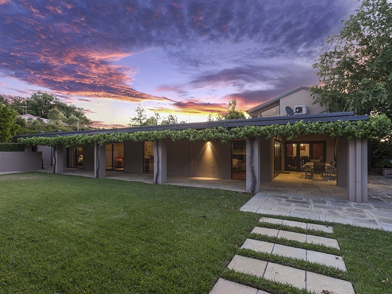 10 Perkins St, Alexandra VIC 3714