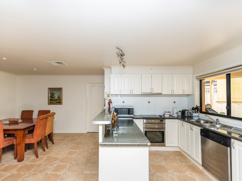 12 Green St, Alexandra VIC 3714