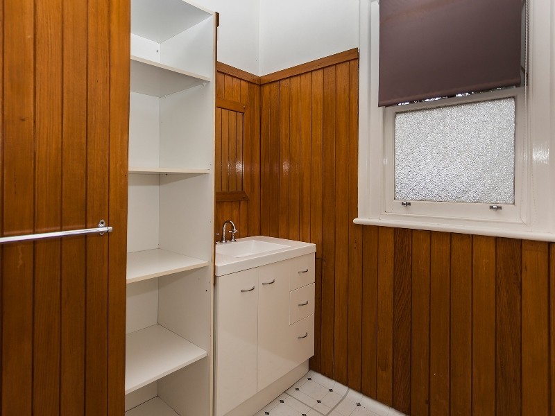 4 Aitken St, Alexandra VIC 3714