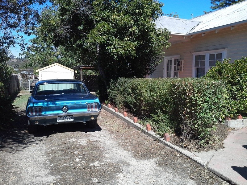 4 Aitken St, Alexandra VIC 3714