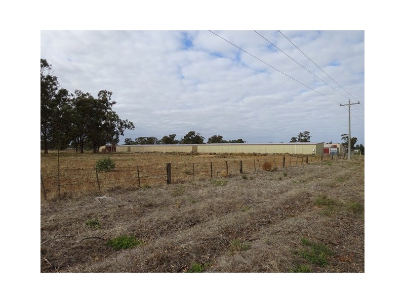 524 Cobb Highway, Moama NSW 2731