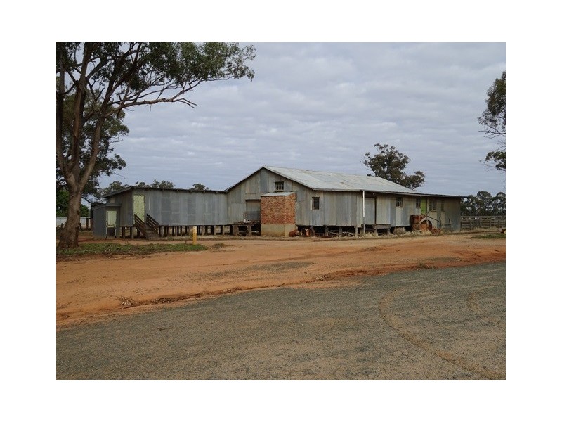 524 Cobb Highway, Moama NSW 2731