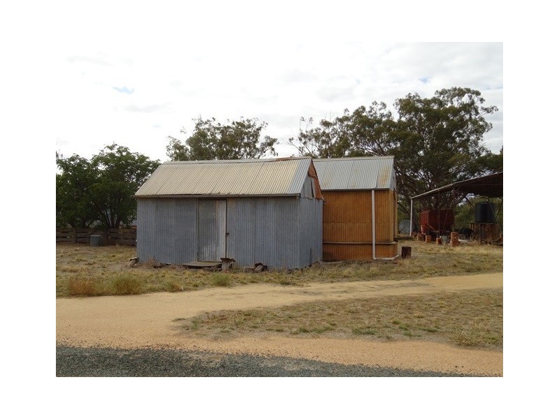 524 Cobb Highway, Moama NSW 2731