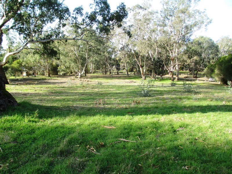 70 Halls Flat Road, Alexandra VIC 3714