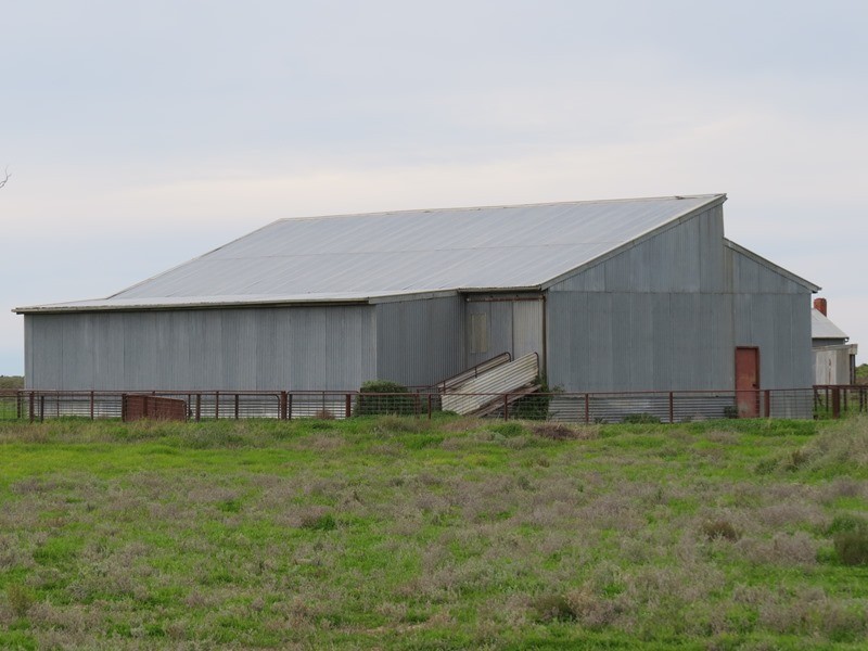 - Thelangerin Road, Hay NSW 2711