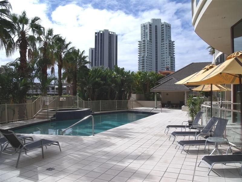 402/42 Surf Parade, Broadbeach QLD 4218