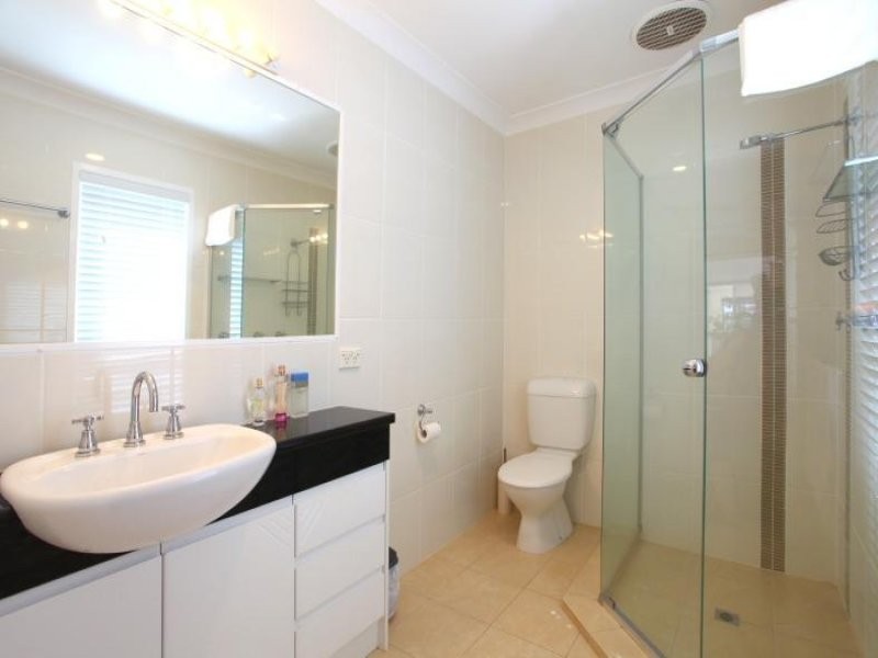 1 Kuranda Drive, Robina QLD 4226