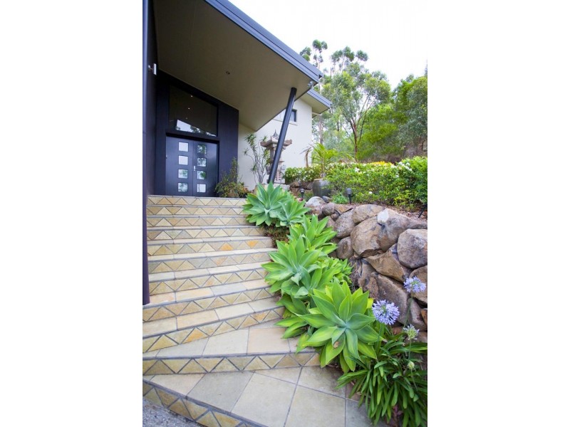 8 Galleria Court, Highland Park QLD 4211