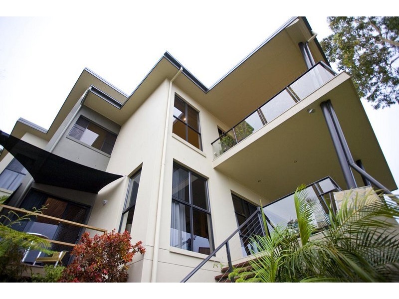 8 Galleria Court, Highland Park QLD 4211