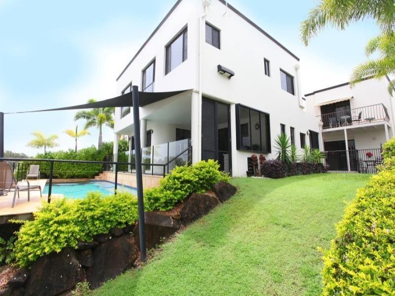 9 Malvern Place, Robina QLD 4226