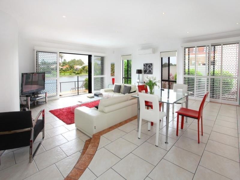 9 Malvern Place, Robina QLD 4226