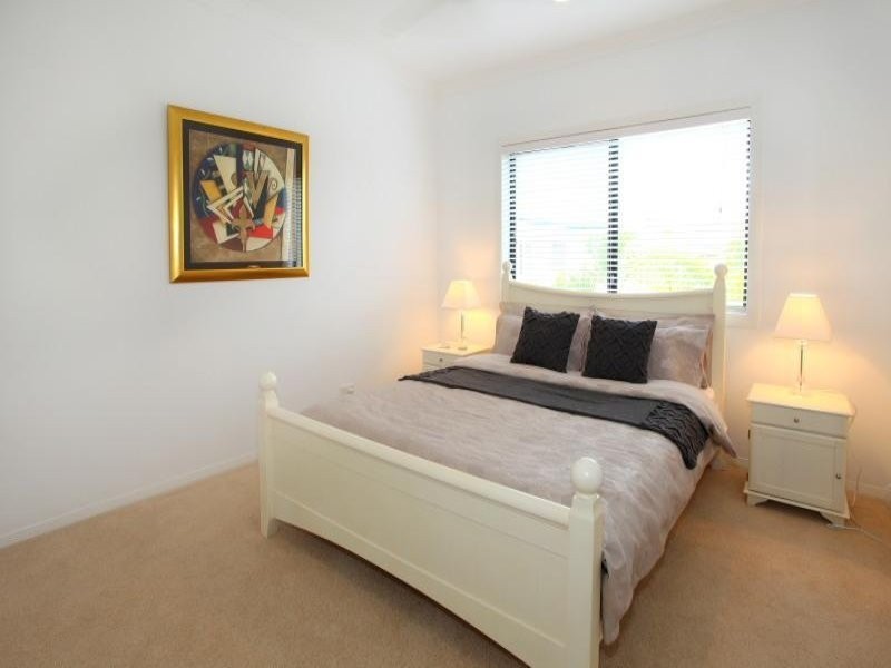 9 Malvern Place, Robina QLD 4226