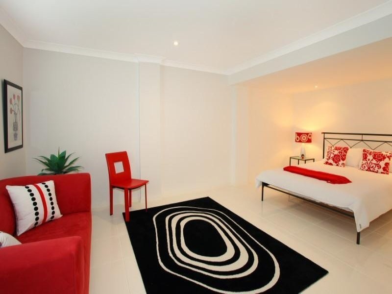 9 Malvern Place, Robina QLD 4226