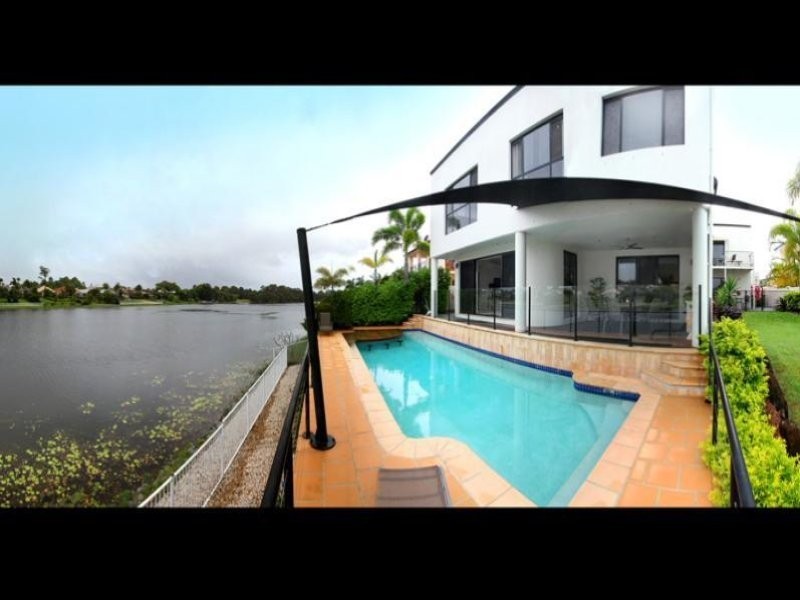 9 Malvern Place, Robina QLD 4226