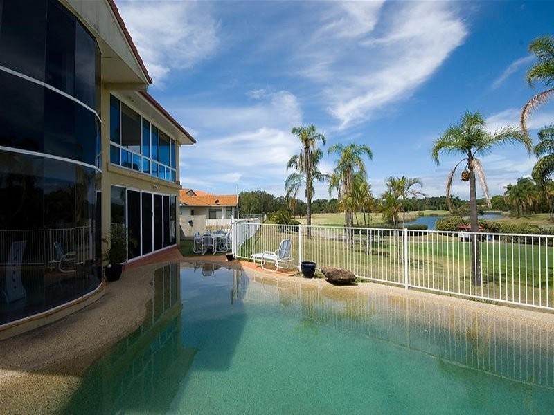 10 Meadowview Drive, Carrara QLD 4211
