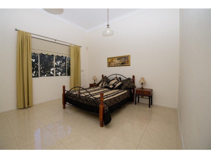 7 Mercure Place, Highland Park QLD 4211