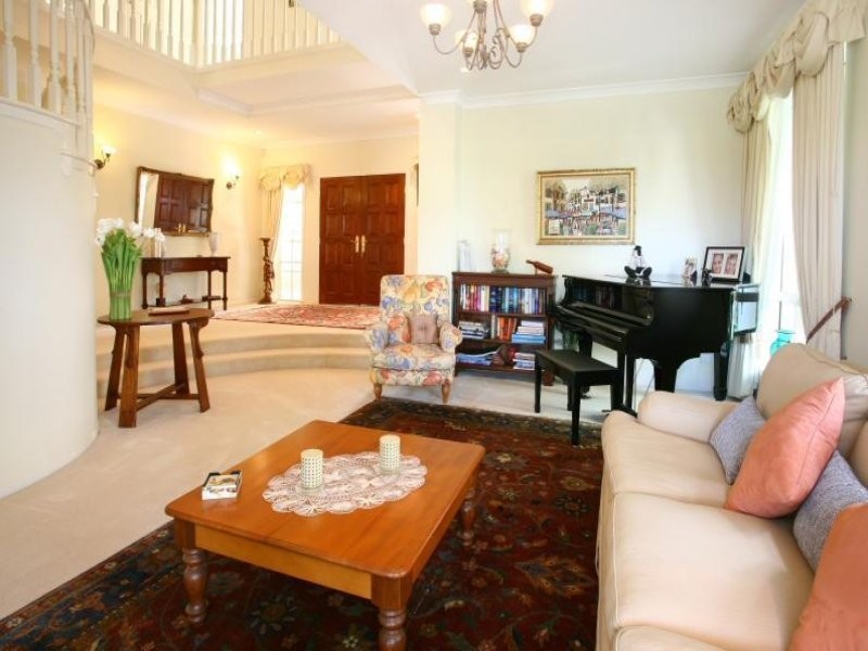 58 Bollard Circuit, Clear Island Waters QLD 4226