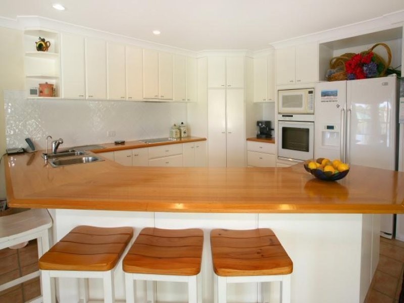 58 Bollard Circuit, Clear Island Waters QLD 4226