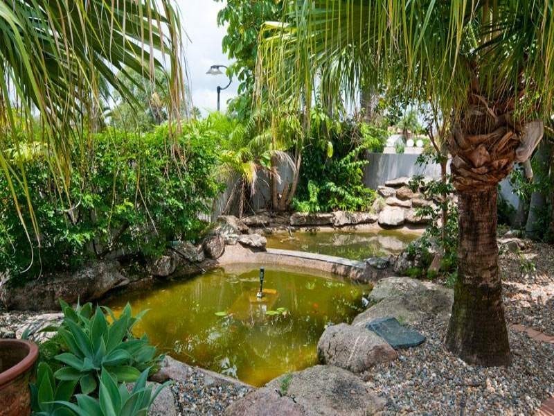 103 Santa Cruz Boulevard, Clear Island Waters QLD 4226