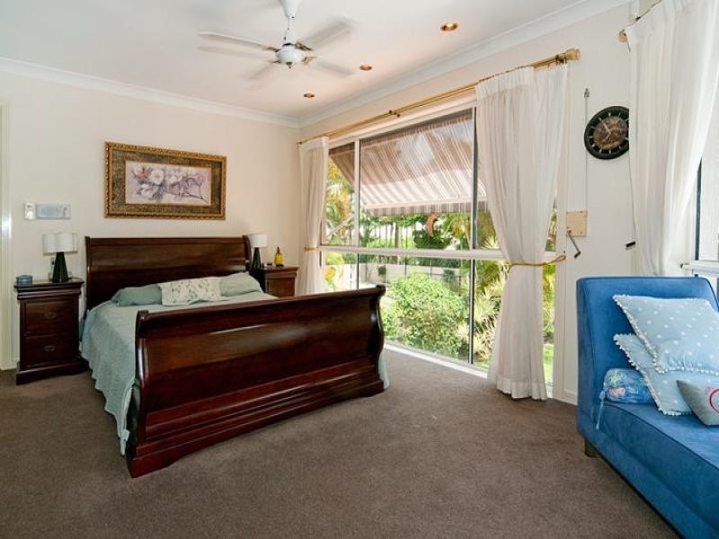 103 Santa Cruz Boulevard, Clear Island Waters QLD 4226