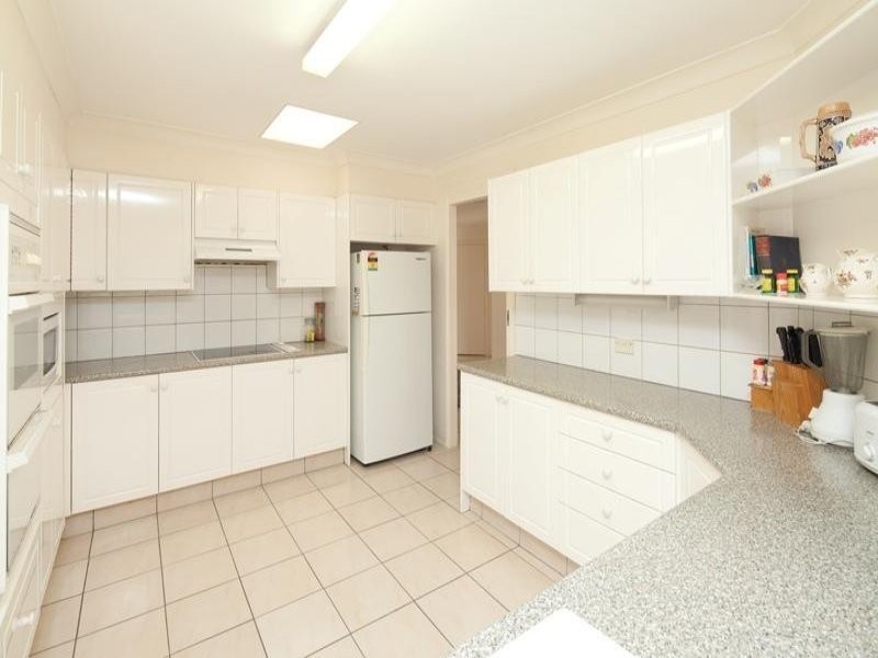 11 Montserrat Court, Clear Island Waters QLD 4226