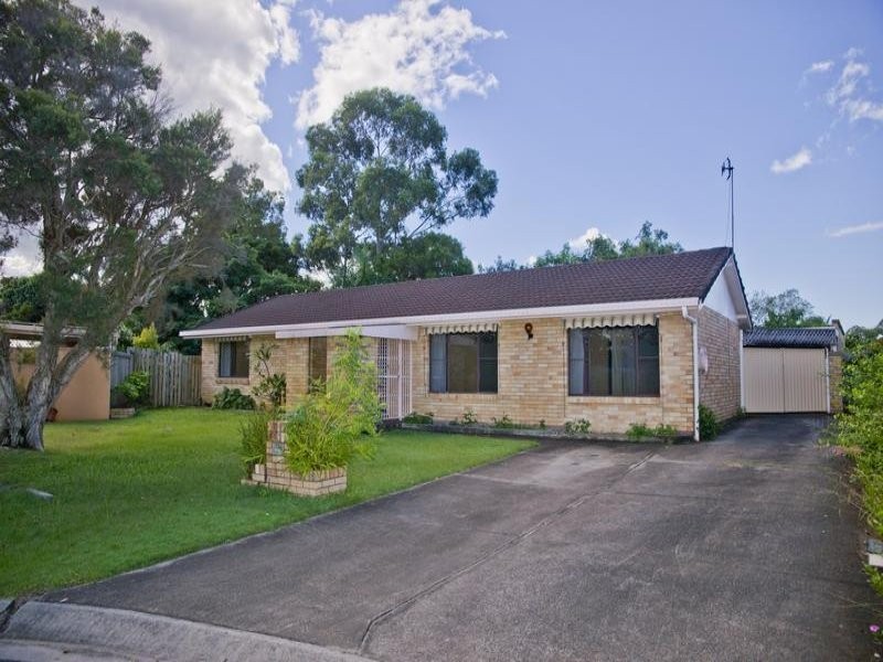 5 Goroka Court, Clear Island Waters QLD 4226