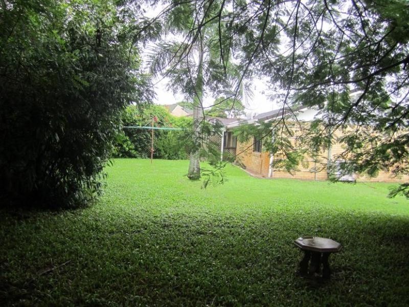 5 Goroka Court, Clear Island Waters QLD 4226