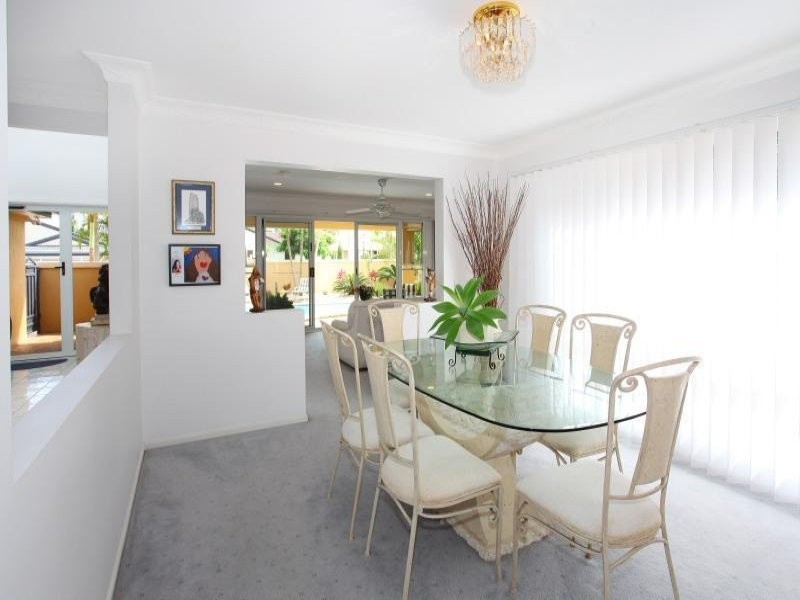 27 Cayman Drive, Clear Island Waters QLD 4226