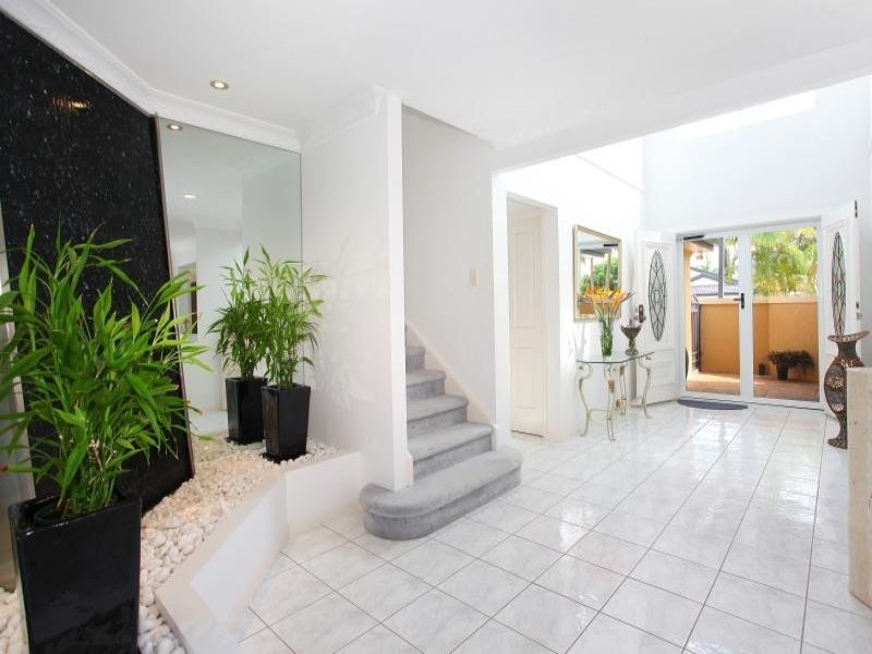 27 Cayman Drive, Clear Island Waters QLD 4226