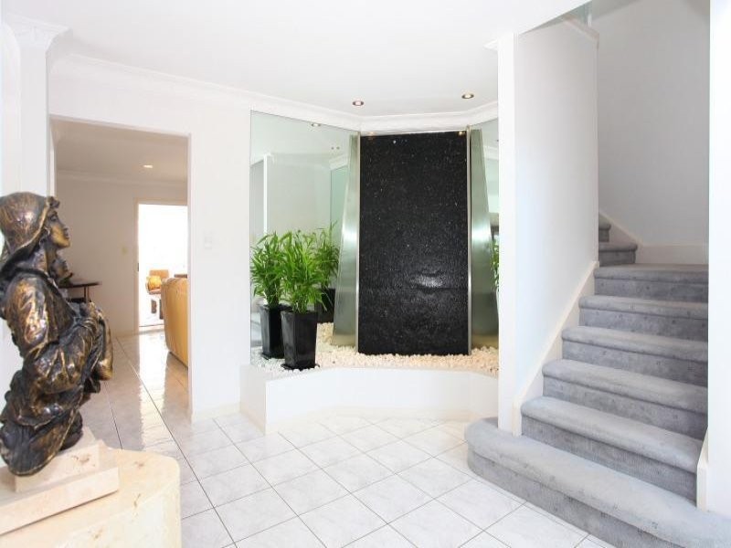 27 Cayman Drive, Clear Island Waters QLD 4226