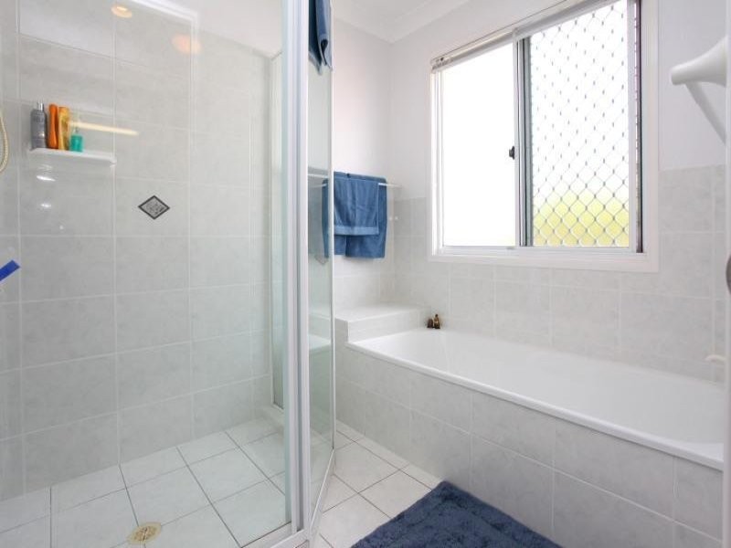 27 Cayman Drive, Clear Island Waters QLD 4226