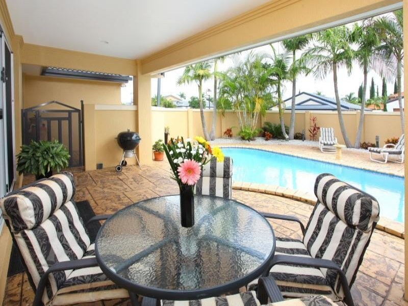 27 Cayman Drive, Clear Island Waters QLD 4226