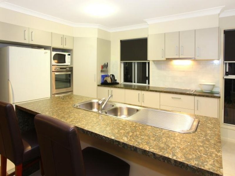 6 Stillwater Crescent, Robina QLD 4226