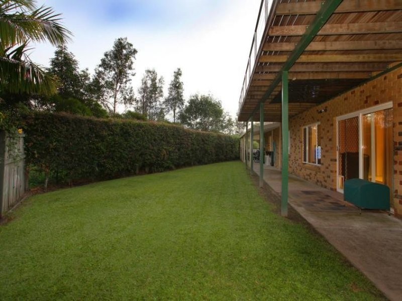6 Stillwater Crescent, Robina QLD 4226