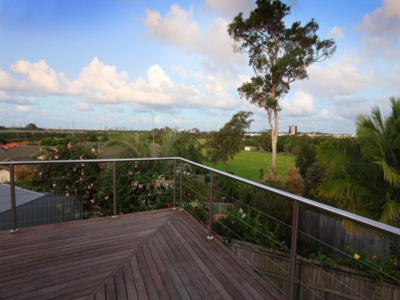 6 Stillwater Crescent, Robina QLD 4226